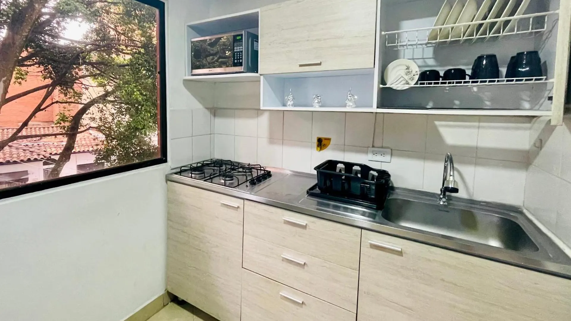 Explora La Magia De Laureles Apartment Medellin