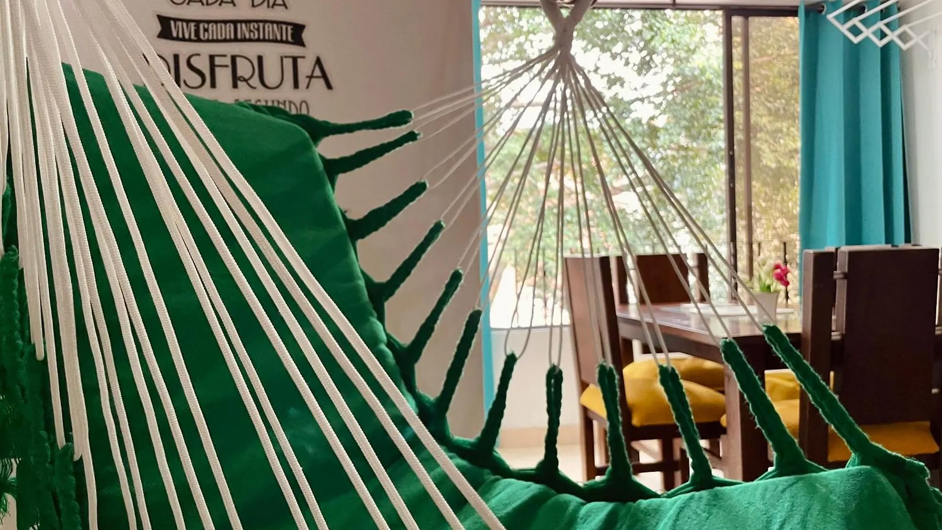 Explora La Magia De Laureles Apartment Medellin Colombia