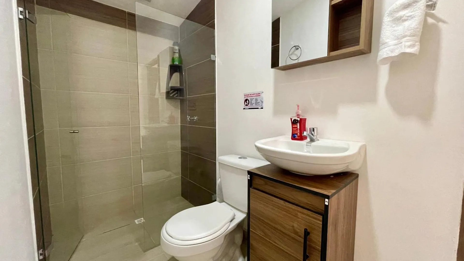 Explora La Magia De Laureles Apartment Medellin