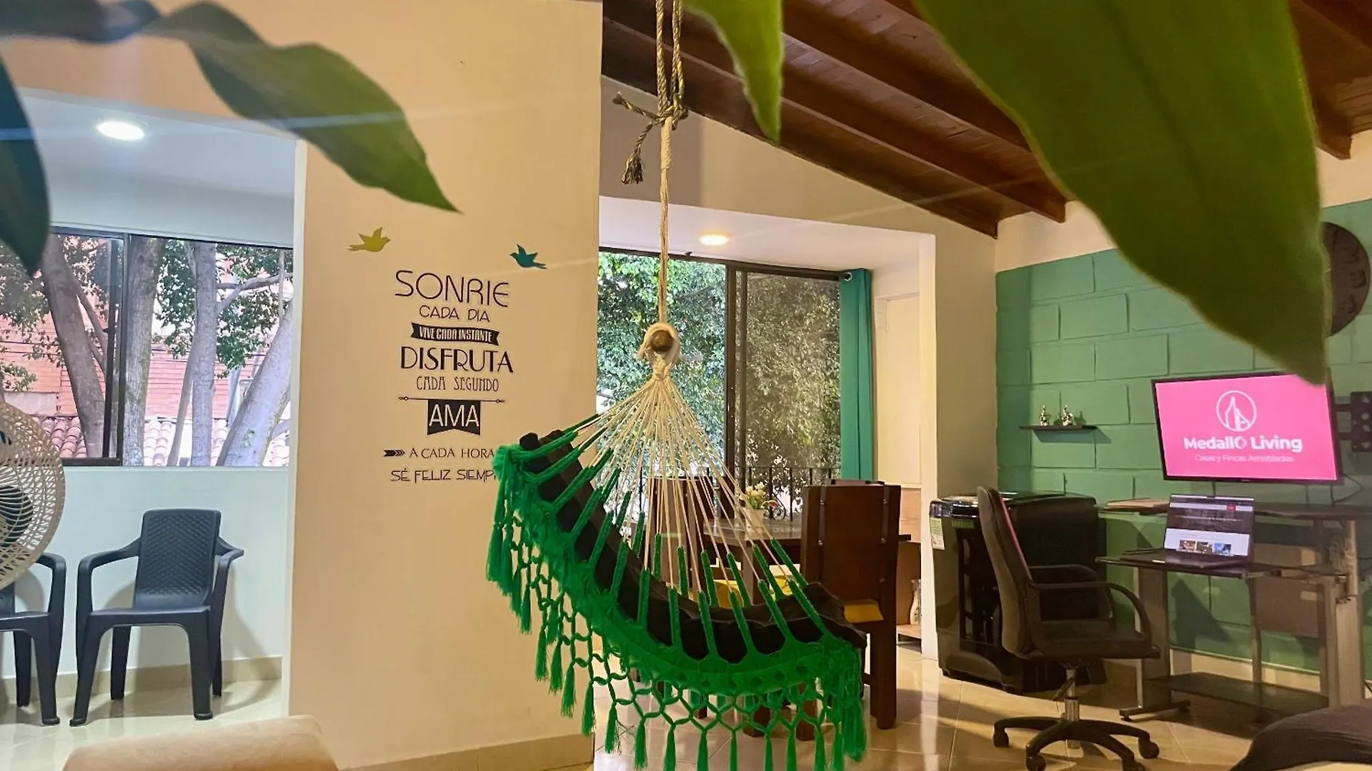 Explora La Magia De Laureles Apartment Medellin 0*,